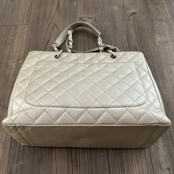 100% genuine CHANEL grand shopping tote bag - Picture 4 of 4